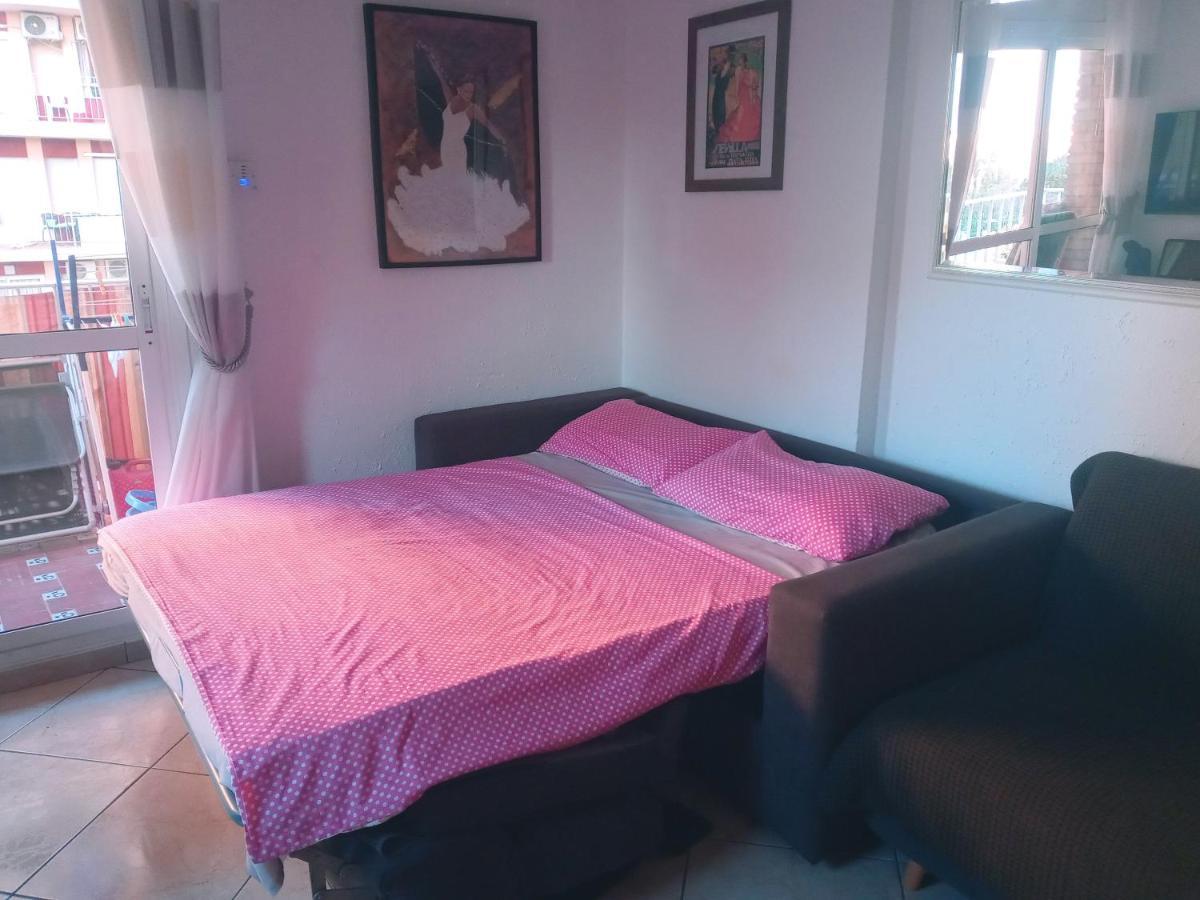 בנאלמדנה Minerva 1-Bedroom Close To The Beach Park Etc מראה חיצוני תמונה