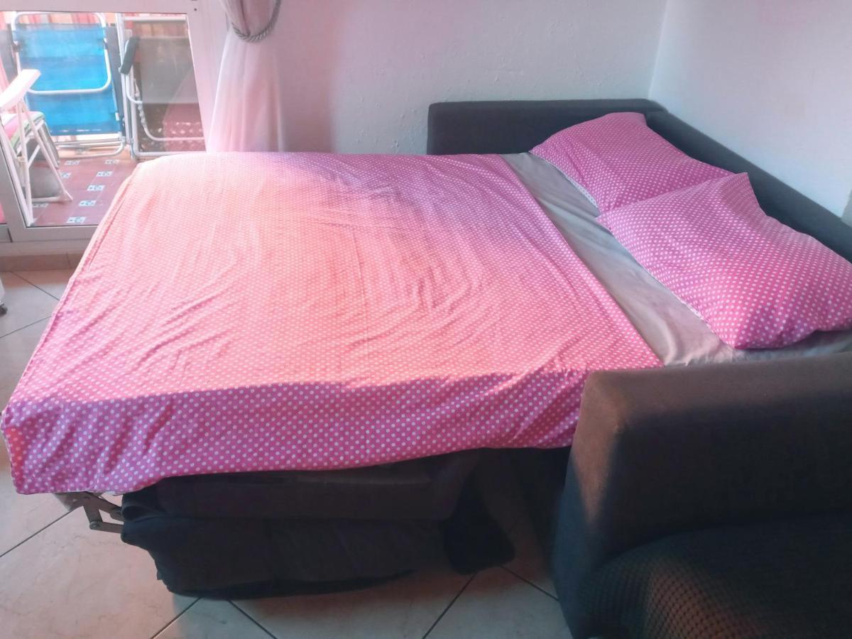 בנאלמדנה Minerva 1-Bedroom Close To The Beach Park Etc מראה חיצוני תמונה